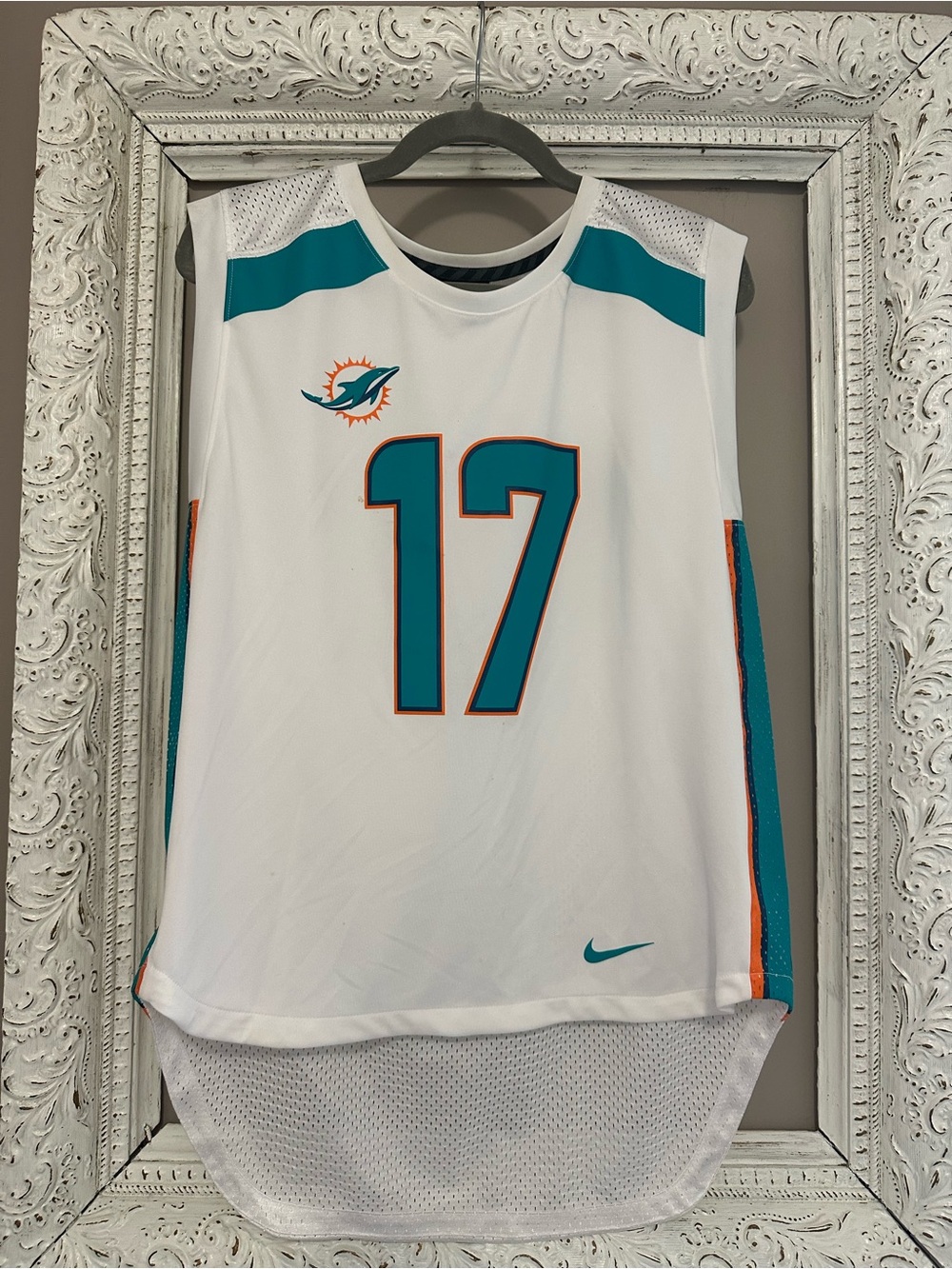 Nike NFL Miami Dolphins Ryan Tannehill #17 Jersey White - Size M